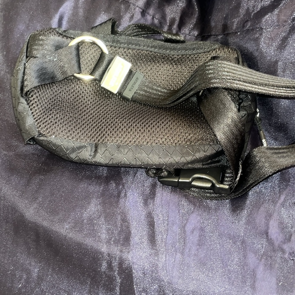 Athleta - Picture 7 of 7